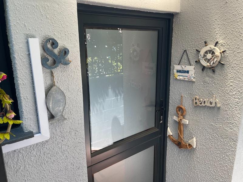 To Let 1 Bedroom Property for Rent in Cairnside Western Cape